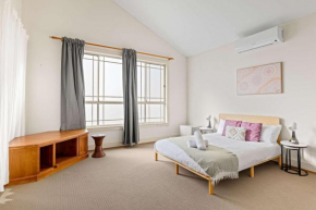 Ensuite Double Room - Prime Location in Bexley, Sydney